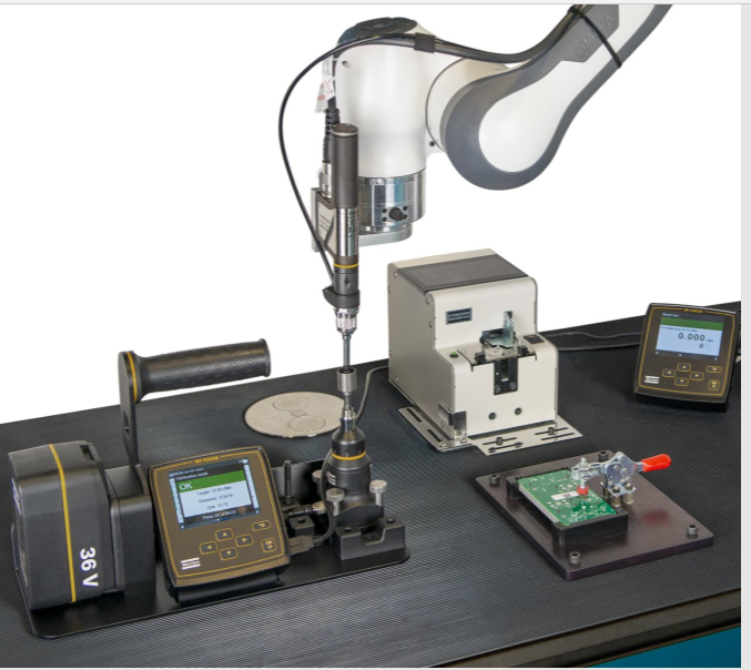 協(xié)作機(jī)器人+固定式微扭電槍
