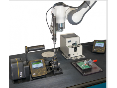 協(xié)作機(jī)器人+固定式微扭電槍